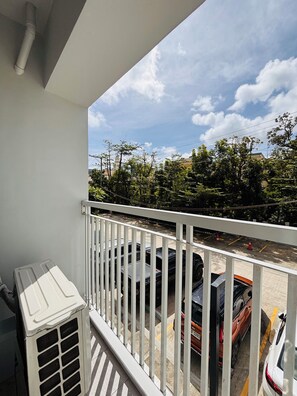 Room, 1 Bedroom, Balcony | Balcony