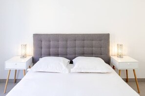 1 chambre, fer et planche à repasser, accès au Wi-Fi (inclus)