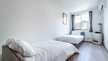 Iron/ironing board, free WiFi