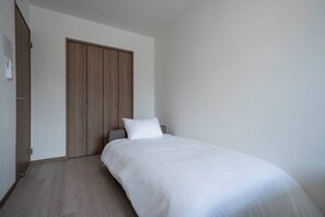 Een strijkplank/strijkijzer, gratis wifi