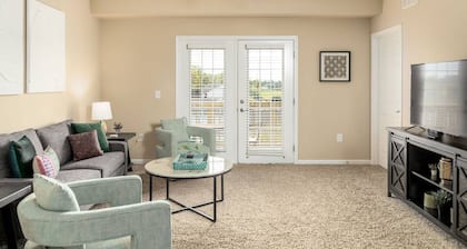 Long Stay 2BR Pet-friendly New Albany Area