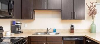 Long Stay 2BR Pet-friendly New Albany Area