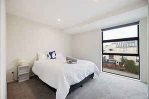 Townhome, 3 Bedrooms, City View | Iron/ironing board, free WiFi