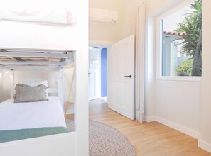 ห้องแฟมิลี่ | ห้องพักตกแต่งอย่างมีเอกลักษณ์, Wi-Fi ฟรี, ผ้าปูที่นอน