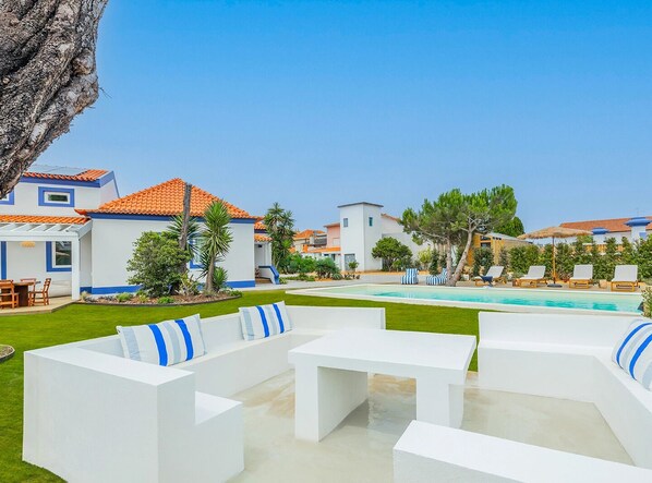 บริเวณภายนอก