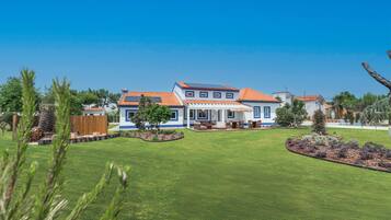 Bagian depan properti