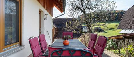 屋外ダイニングエリア