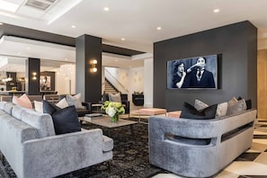 Lobby - Oasis Private Collection (Houston)