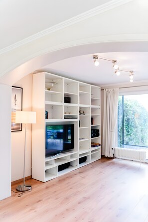 Interior - Holiday Home 'Seeblick' with Sea View, Private Terrace and Wi-Fi (Langballig)