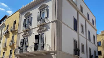 Facciata della struttura