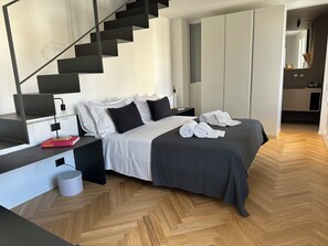 Superior Apartment | In-room safe, iron/ironing board, free WiFi, wheelchair access