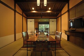 Mountain view - Tonosawa Onsen Yamano Chaya Ryokan (Hakone)