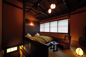 룸, 금연 (Open-Air Bath,Yama-no-tomoshibi 102) | 저자극성 침구, 오리/거위털 이불, 객실 내 금고, 각각 다른 스타일의 인테리어