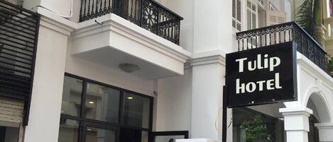 Fachada de la propiedad