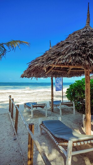 Private beach nearby, white sand, sun-loungers, beach umbrellas