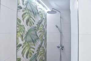 Hair dryer, towels, soap, shampoo