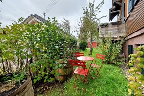 تناول الطعام بالخارج