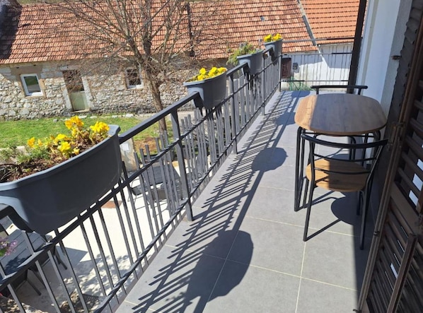 Apartment (Two Bedroom Apartment with Balcony) | Balcony