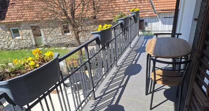 Apartment and Room Mare Vrlika