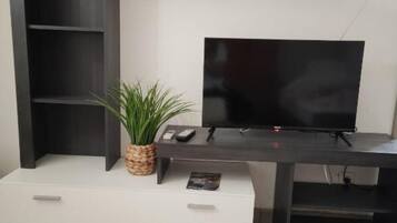 TV màn hình phẳng 32-inch có truyền hình vệ tinh
