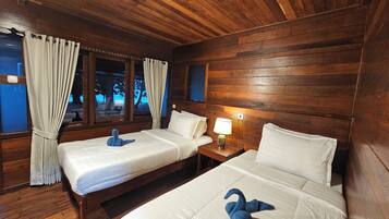 In-room safe, free WiFi