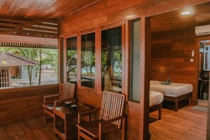 In-room safe, free WiFi