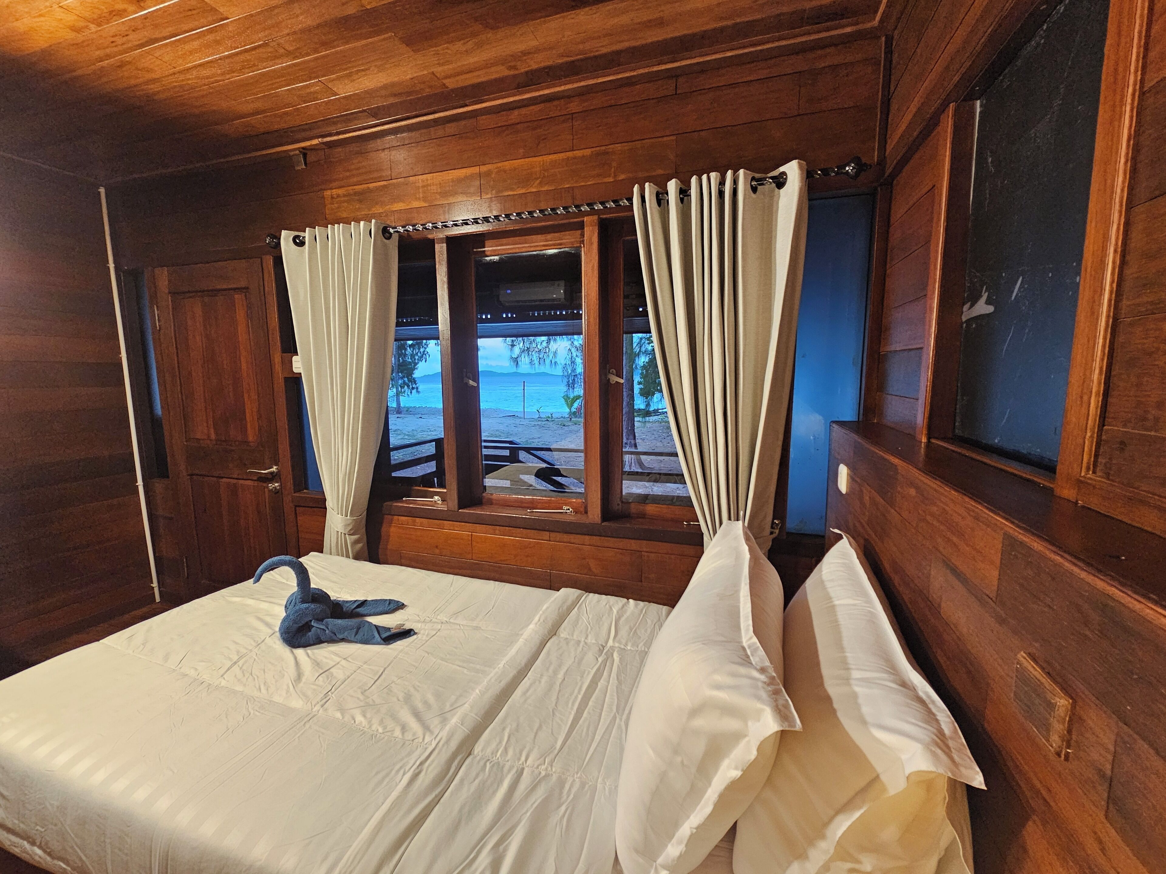 Standard Double or Twin Room, Sea View | In-room safe, free WiFi