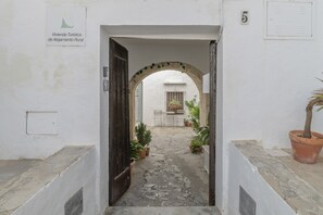 Interior - Casa Amaro - Apartment in Vejer de la Frontera with Terrace & Mountain Views (Vejer de la Frontera)