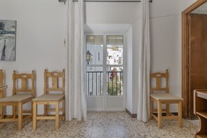 Interior - Casa Amaro - Apartment in Vejer de la Frontera with Terrace & Mountain Views (Vejer de la Frontera)