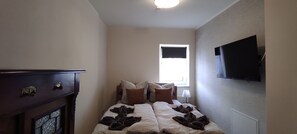 3 soverom, internettilgang og sengetøy