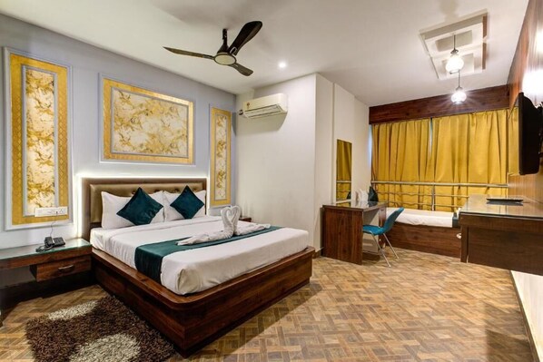 Room - Emerald Suites By Classio (Bengaluru)