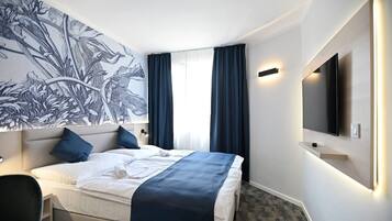 Comfort Double Room, City View | In-room safe, blackout drapes, free WiFi