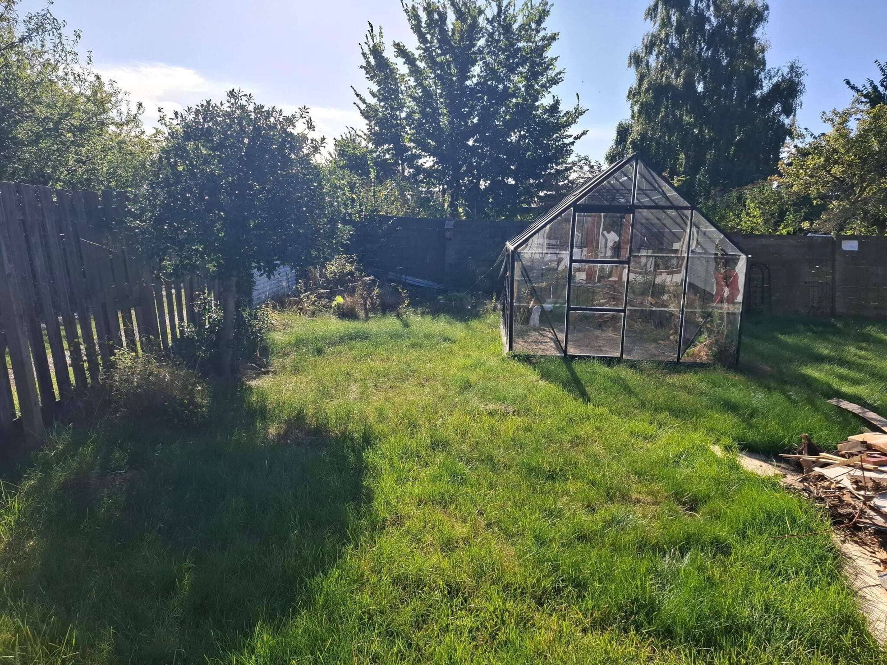 House | Property grounds