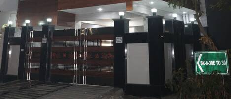 Facciata della struttura