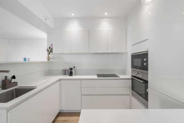 Fridge, oven, dishwasher, electric kettle