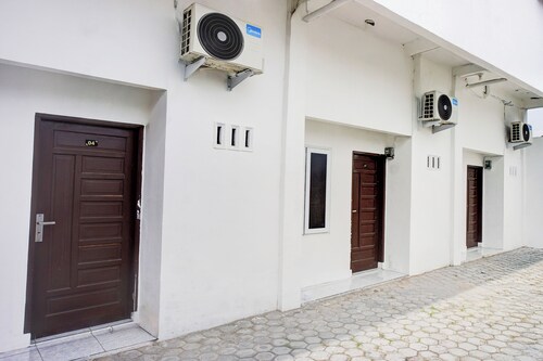 OYO 94768 Al-hamra Guest House