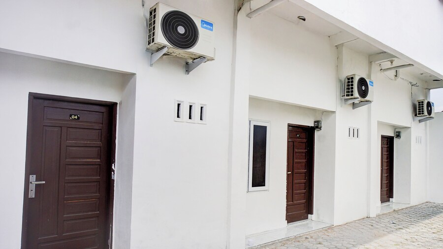 OYO 94768 Al-hamra Guest House