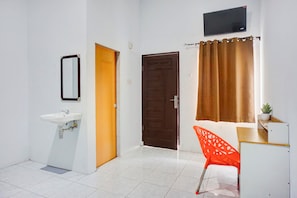 Deluxe Double Room | Free WiFi, bed sheets