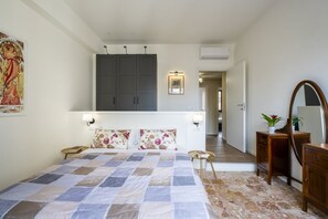 4 chambres, fer et planche Ă repasser, draps fournis