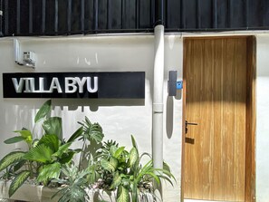 Exterior detail - Luxury Private Pool Loft Villa (Canggu)
