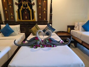 Deluxe Twin Room, Balcony, Pool View | Free WiFi