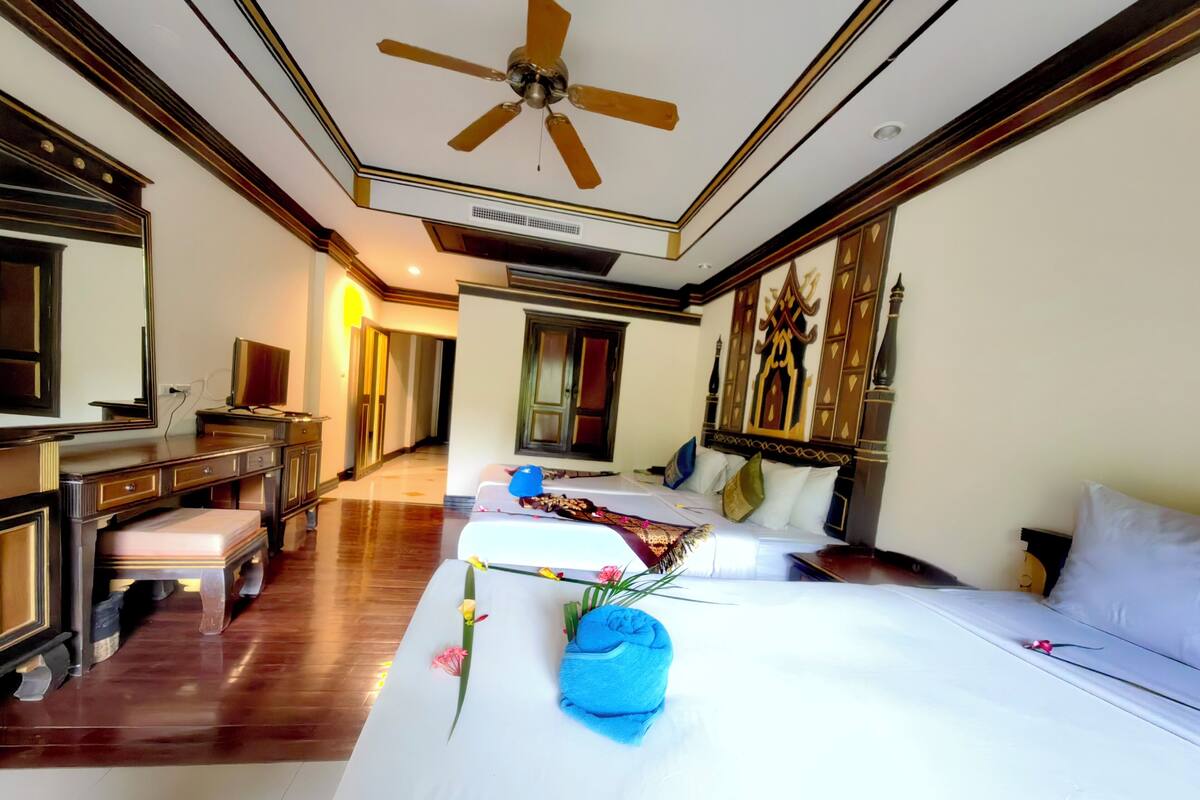 Deluxe Twin Room, Balcony, Pool View | Free WiFi