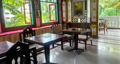 Le Ayodhaya Palace Krabi Beach Resort