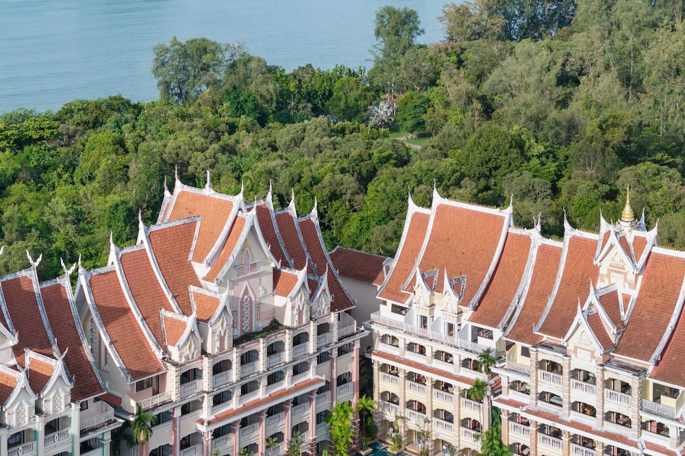 Le Ayodhaya Palace Krabi Beach Resort