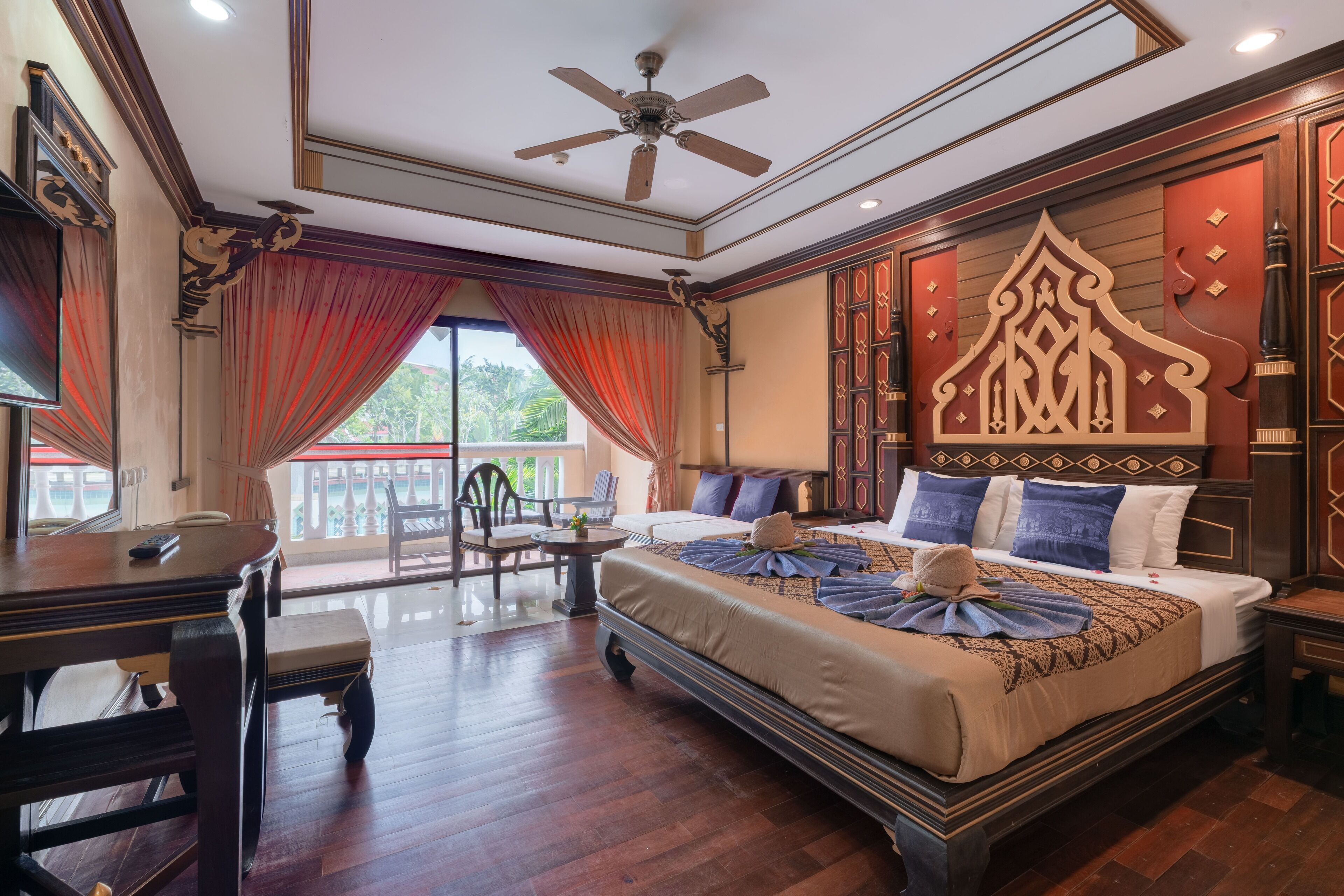 Dobbeltrom – deluxe, balkong, bassengutsikt | Wi-fi (inkludert)