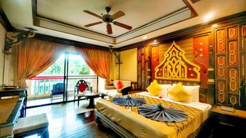 Suite Double Room Balcony with Pool View | Wifi gratis