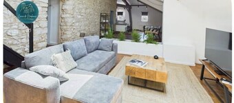 Welcome to the "Heart of Narbonne"! 150 m2 of comfort right in the historic center