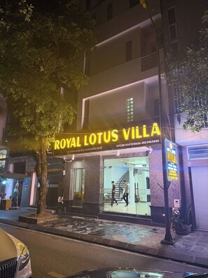 Reception - Royal Lotus Villa (Thanh Xuan)