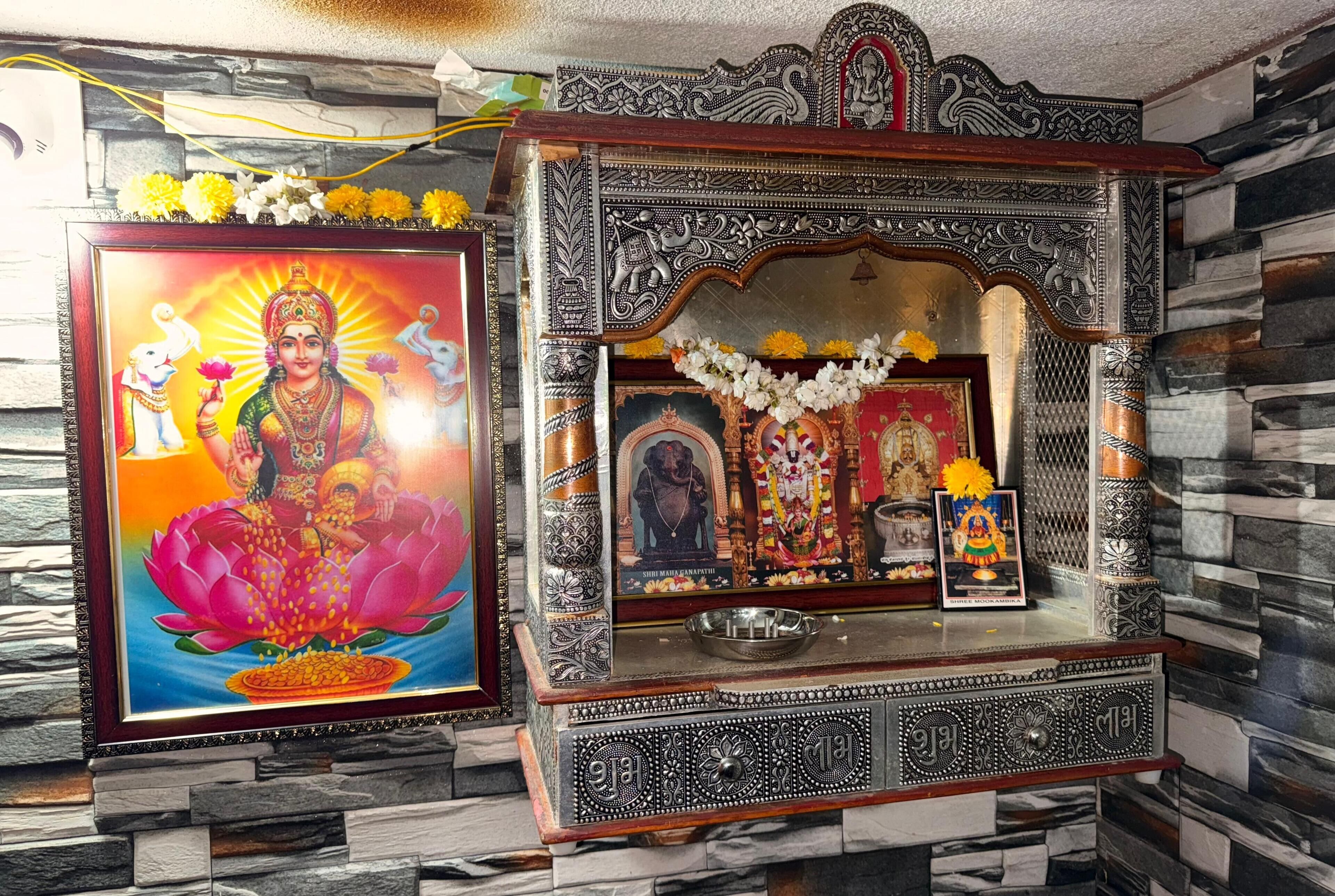 Double or Twin Room, Bay View | Living area