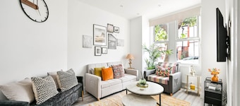 Modern 2 Bedroom House-Sleeps 6-Close to Tube & Tooting bec